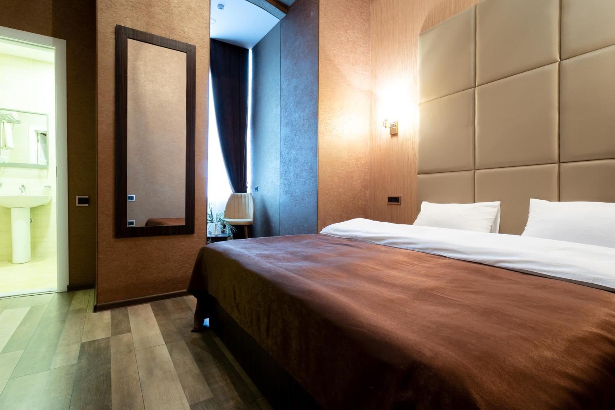 Garden Inn Nizami Hotel Baku Exteriör bild