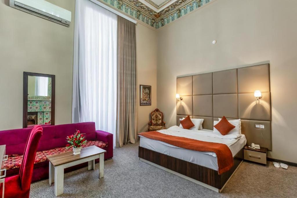 Garden Inn Nizami Hotel Baku Exteriör bild