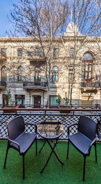 Garden Inn Nizami Hotel Baku Exteriör bild